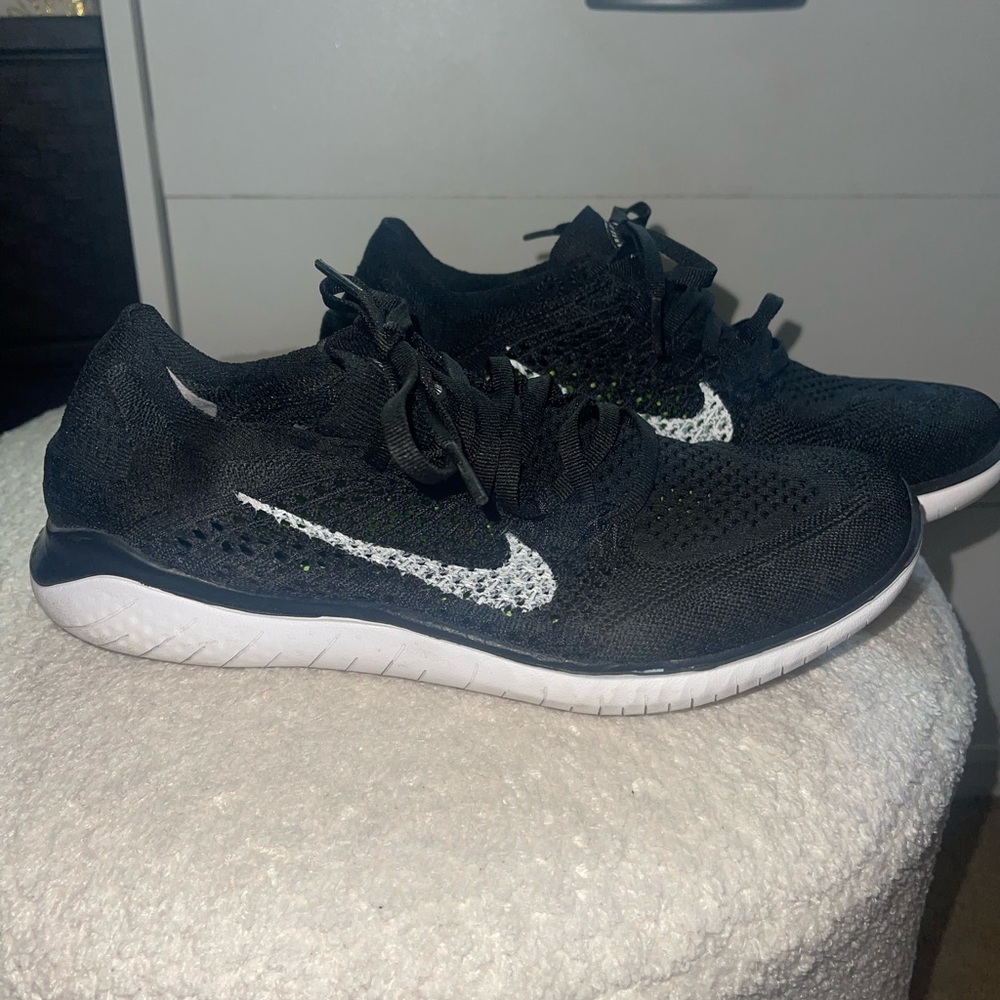 Nike Free RN fly knit sneakers